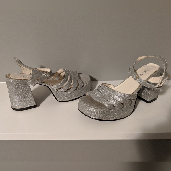 Vintage 90s Chunky Platform Silver Glitter Open Toe Heels - Size 6 - Picture 2 of 7